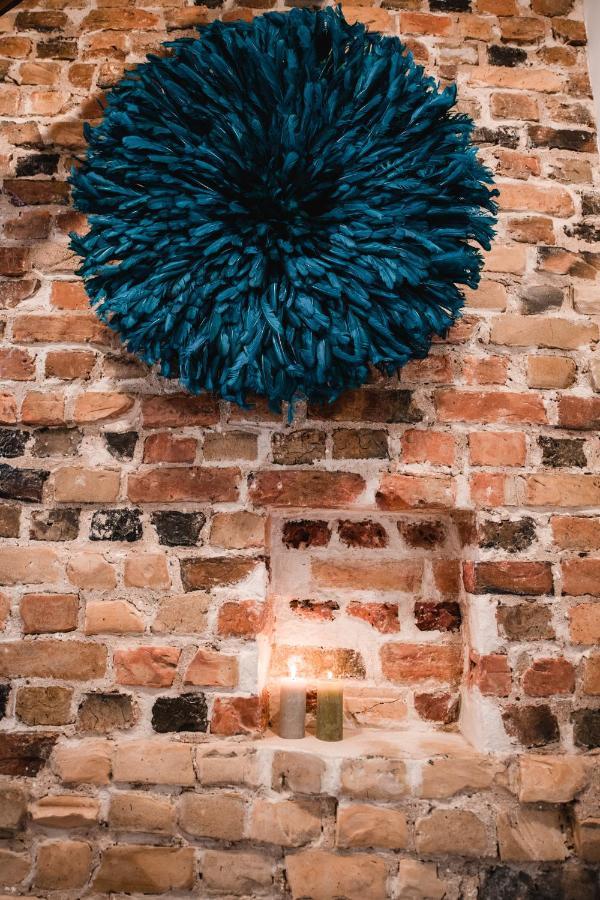 Big Design Apt - Sleeps 12 - Best Location Riga Exterior foto